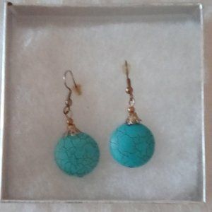 Turquoise gold drop pierced earrings